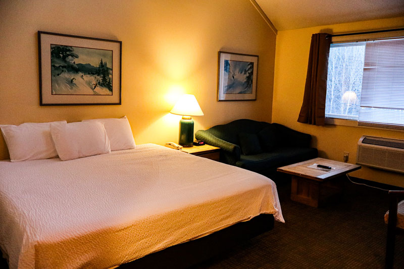 Loft room at Snowy Owl Inn
